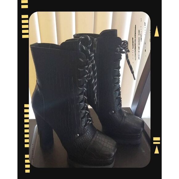 Azalea Wang Shoes - Black Lace-Up Ankle Boots